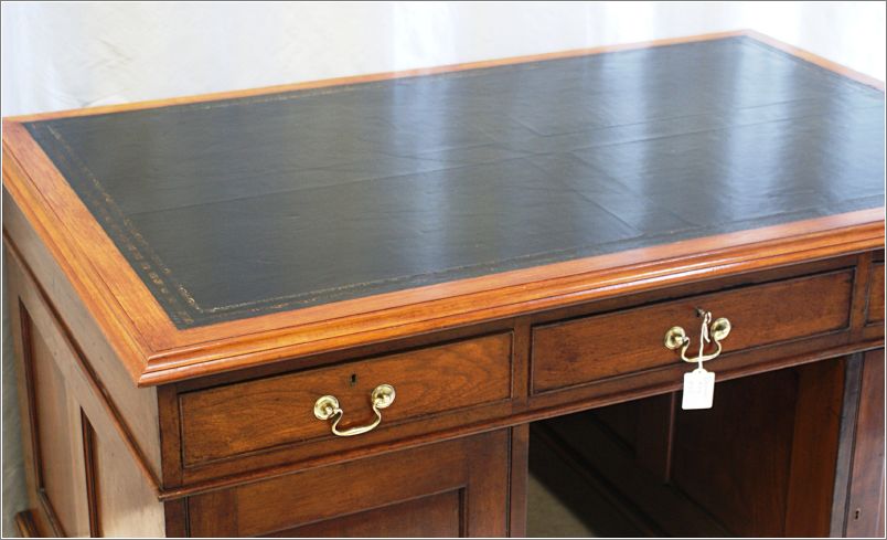 1022 Antique Walnut Partners Pedestal Desk (5)